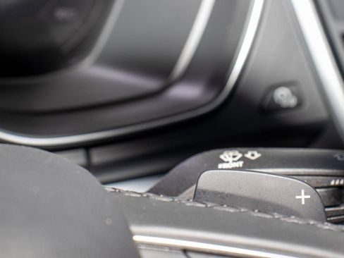 Used 2025 Audi Q5 2.0T Premium image 31