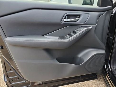 New 2026 Nissan Rogue SV image 13