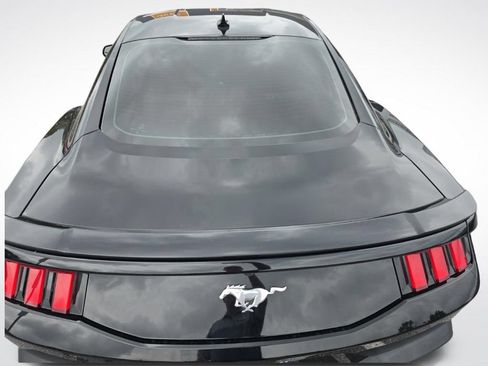 Used 2024 Ford Mustang Coupe w/ 2.3L High Performance Package RWD image 5