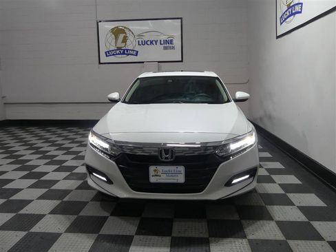 Used 2019 Honda Accord EX image 2
