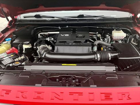 Used 2023 Nissan Frontier SV w/ SV Convenience Package image 29