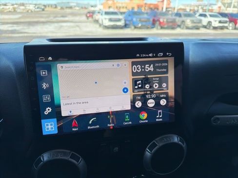 Used 2017 Jeep Wrangler Sahara image 2