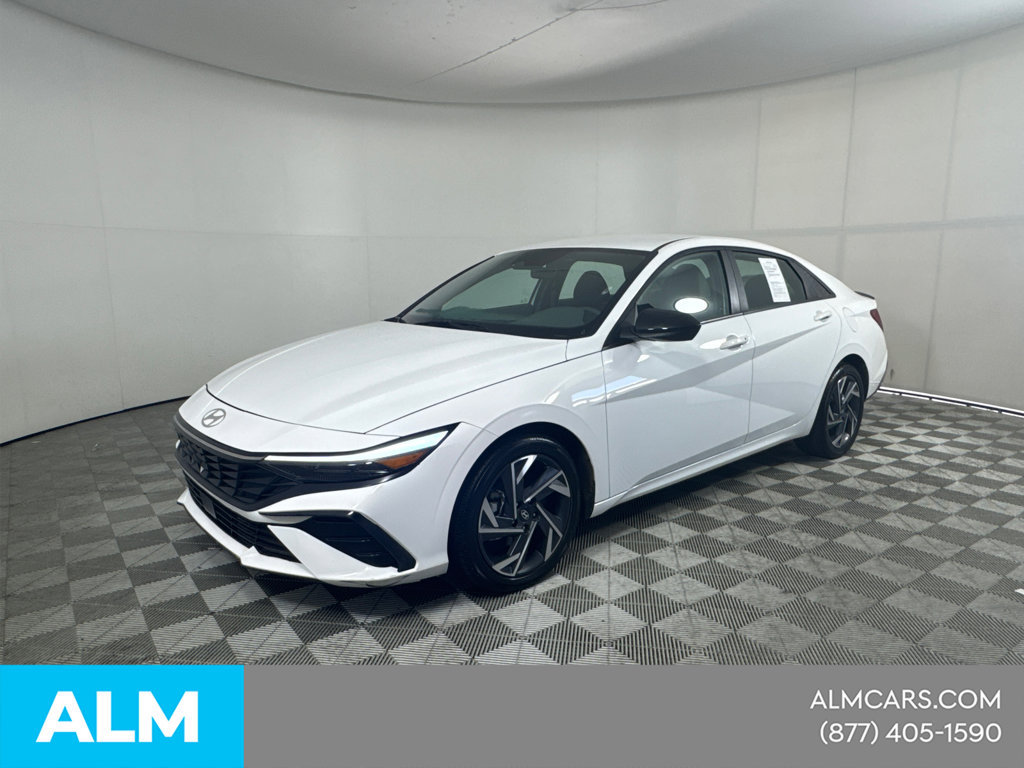 Used 2025 Hyundai Elantra Sport FWD image 1