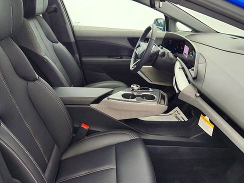 Used 2025 Cadillac Optiq Luxury 1 image 23