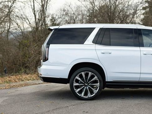 Used 2026 Cadillac Escalade Luxury w/ Touring Package image 10