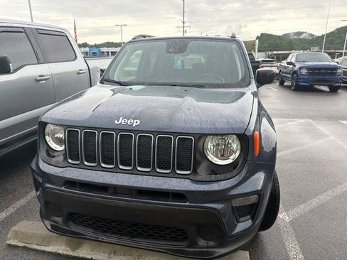 Used 2022 Jeep Renegade Sport w/ Sport Appearance Group AWD/4WD image 4