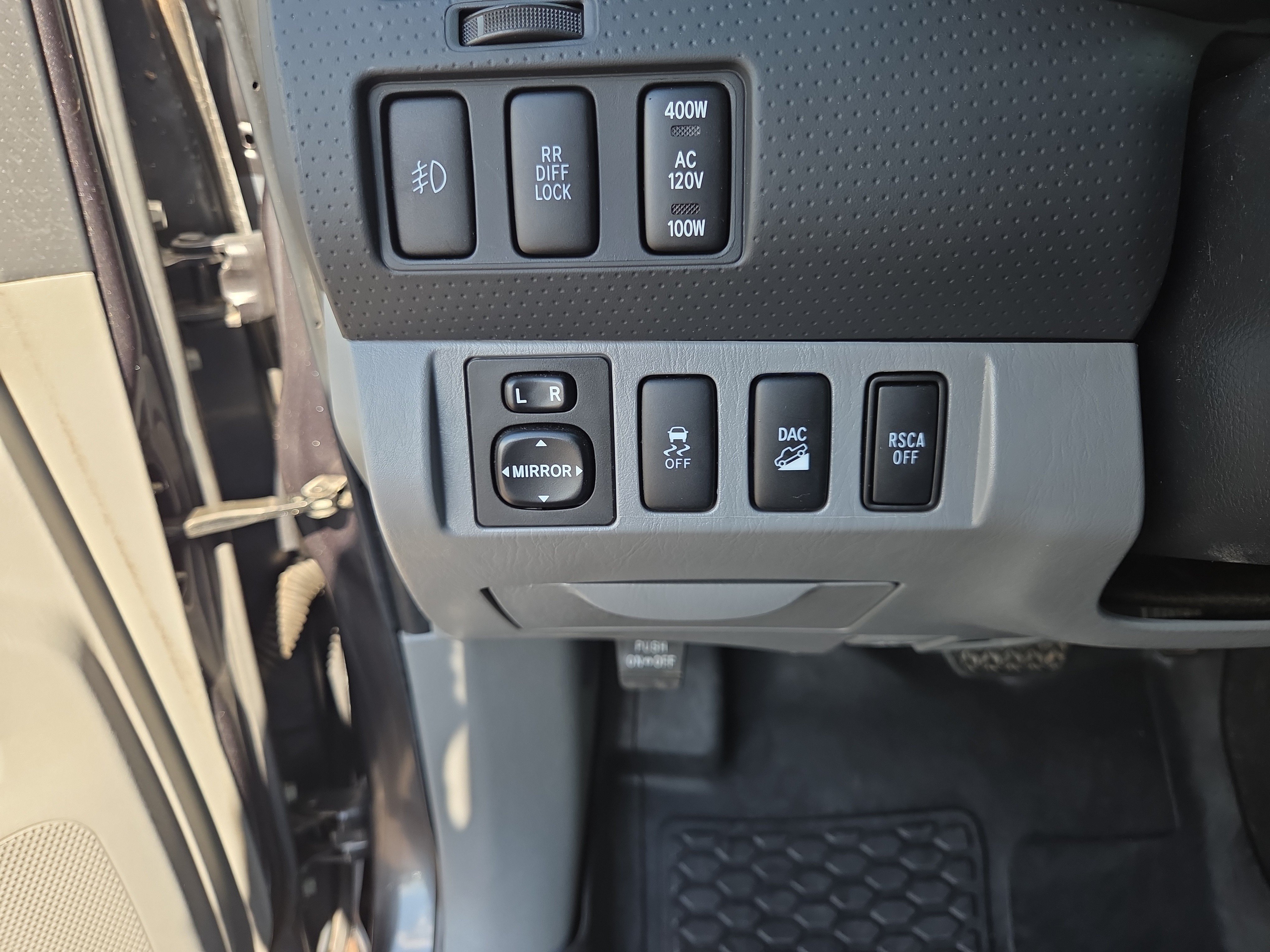 Used 2014 Toyota Tacoma 4x4 Double Cab w/ TRD Off-Road Package image 28