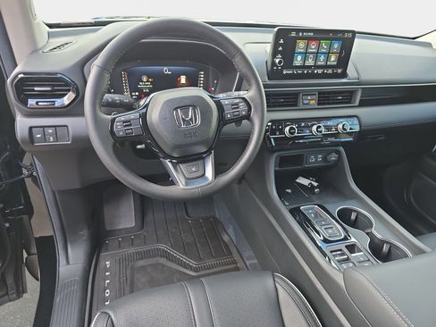 New 2025 Honda Pilot Elite image 17