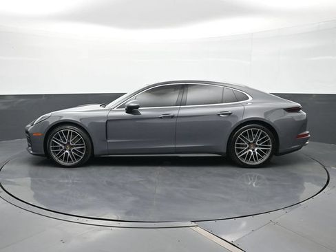 Certified 2025 Porsche Panamera 4 AWD/4WD image 2