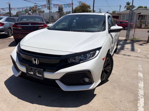 Used 2017 Honda Civic EX image 1