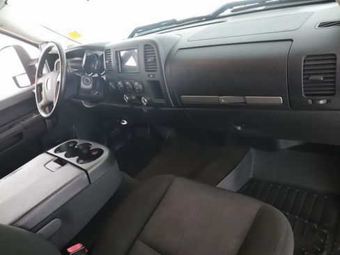 Used 2011 Chevrolet Silverado 2500 LT w/ Snow Plow Prep Package image 28