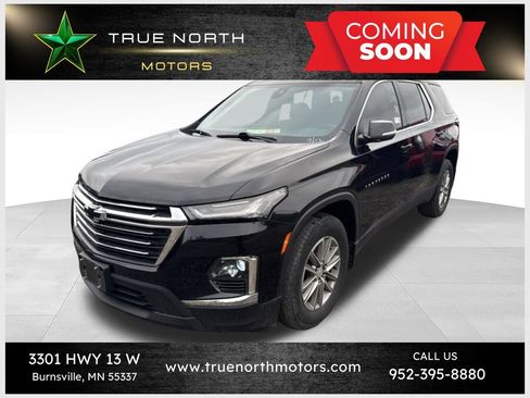 Used 2023 Chevrolet Traverse LT w/ Rear Camera Mirror Package AWD/4WD image 1