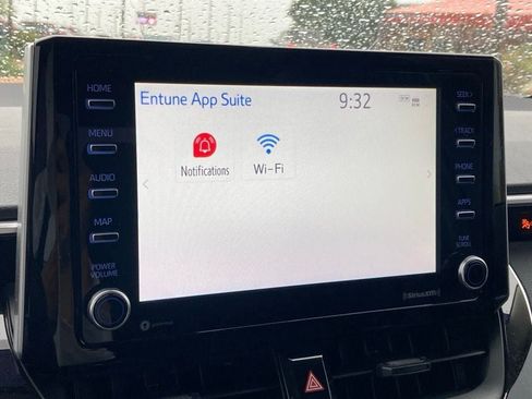 Used 2021 Toyota Corolla LE FWD image 24