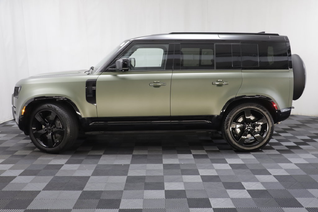 Certified 2026 Land Rover Defender 110 X-Dynamic SE AWD/4WD image 4