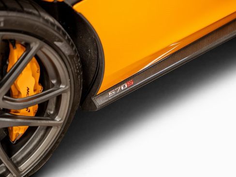 Used 2018 McLaren 570S Spider image 18