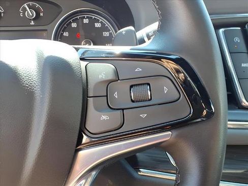 Used 2022 Buick Enclave Essence w/ Experience Buick Package image 16