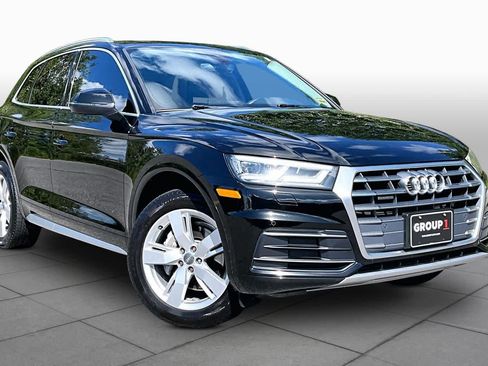 Used 2018 Audi Q5 2.0T Premium Plus w/ Premium Plus Package AWD/4WD image 3