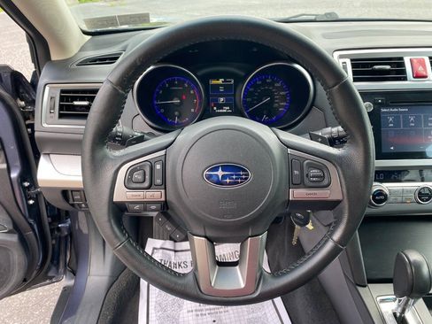 Used 2017 Subaru Outback 2.5i Premium AWD/4WD image 13