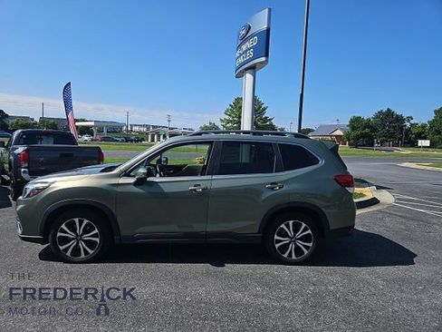 Used 2019 Subaru Forester Limited AWD/4WD image 1