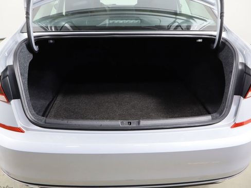 Used 2021 Volkswagen Passat 2.0T S image 18