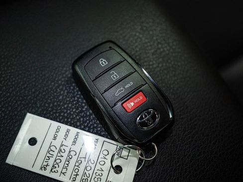 Used 2025 Toyota Camry LE image 24