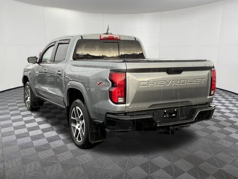 Used 2023 Chevrolet Colorado Z71 w/ Z71 Convenience Package 2 image 4