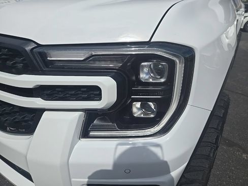 Used 2024 Ford Ranger Lariat w/ FX4 Off-Road Package AWD/4WD image 32