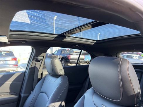 Used 2019 Cadillac XT4 Sport w/ Cold Weather Package image 17