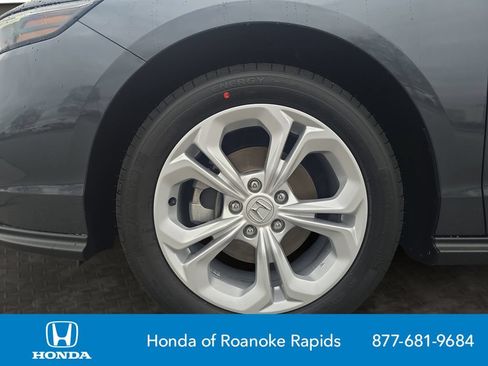 New 2026 Honda Accord LX image 9