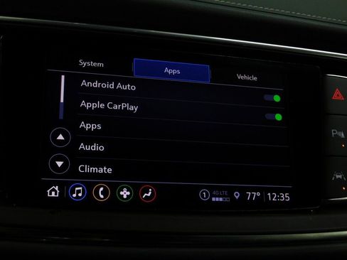 Used 2024 Buick Enclave Essence image 61