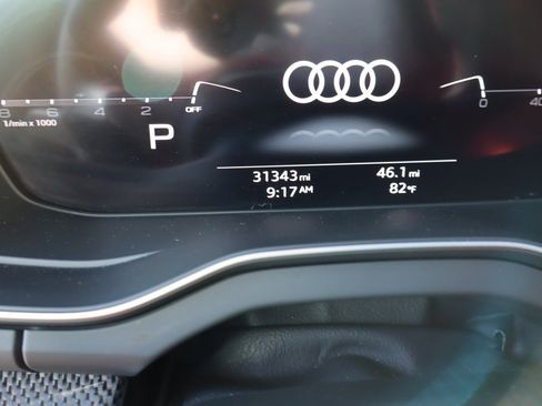 Used 2024 Audi SQ5 Premium Plus w/ S Sport Package AWD/4WD image 11