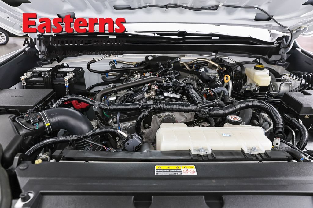 Used 2025 Toyota Tacoma SR RWD image 8