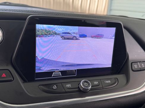 Used 2022 Chevrolet Blazer LT w/ LPO, Black Accent Package FWD image 5