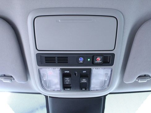 Used 2023 Honda Odyssey Elite image 24