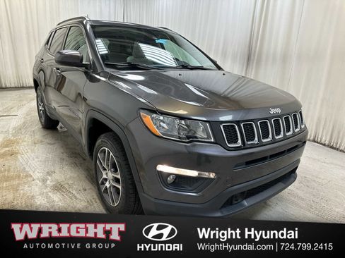 Used 2020 Jeep Compass Latitude image 1