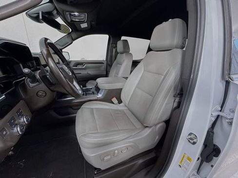 Used 2024 GMC Sierra 1500 SLT w/ SLT Premium Package AWD/4WD image 24