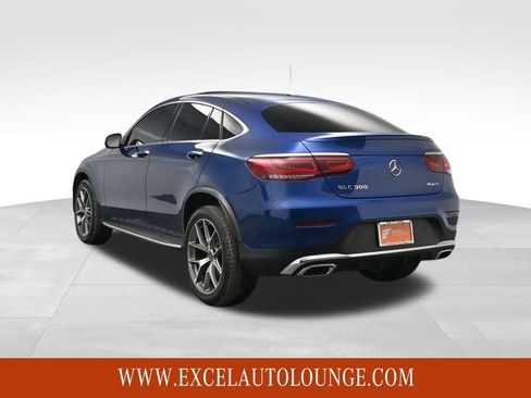 Used 2022 Mercedes-Benz GLC 300 4MATIC Coupe image 4