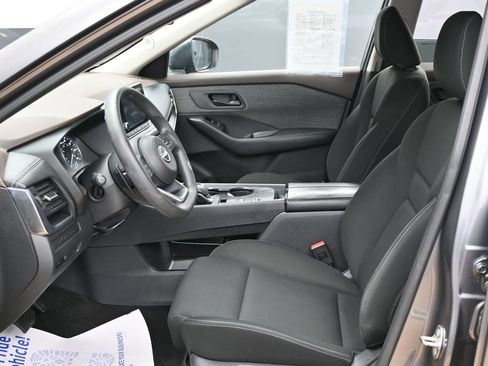 Used 2023 Nissan Rogue S FWD image 15