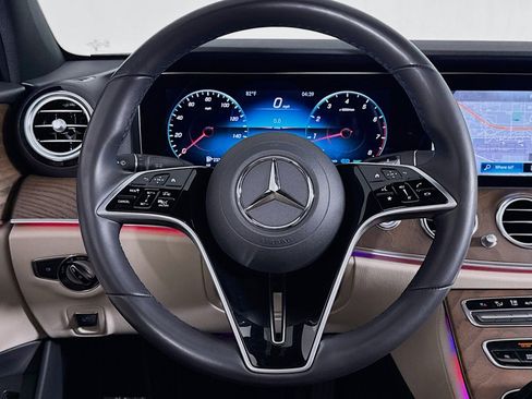 Certified 2023 Mercedes-Benz E 450 4MATIC Sedan w/ Premium Package image 18
