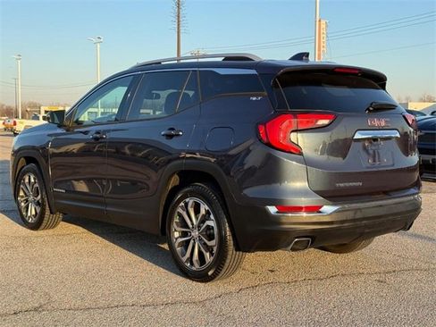 Used 2019 GMC Terrain SLT image 3