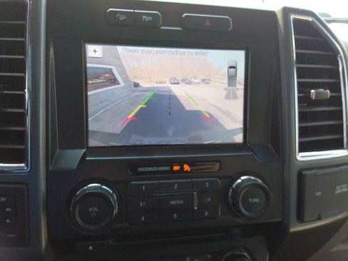 Used 2016 Ford F150 XLT w/ Equipment Group 302A Luxury image 17