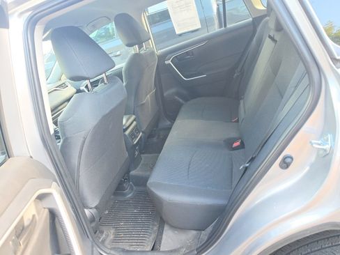 Used 2025 Toyota RAV4 LE AWD/4WD image 7