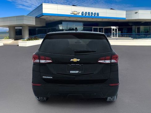 Used 2023 Chevrolet Equinox LS w/ LS Convenience Package image 4