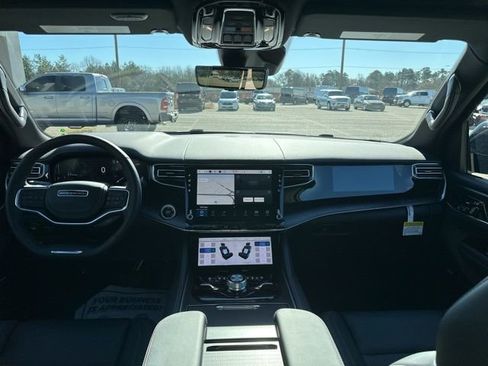 New 2026 Jeep Grand Wagoneer Summit w/ Premium Group III image 36