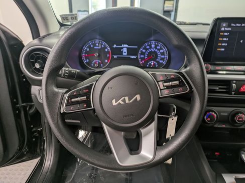 Used 2023 Kia Forte LXS image 21