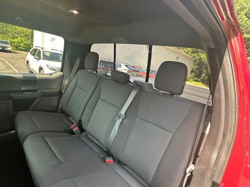Used 2018 Ford F150 XLT w/ Equipment Group 302A Luxury AWD/4WD image 14