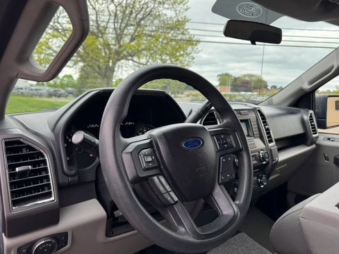 Used 2016 Ford F150 XLT RWD image 16