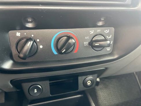 Used 2011 Ford Ranger XL image 18