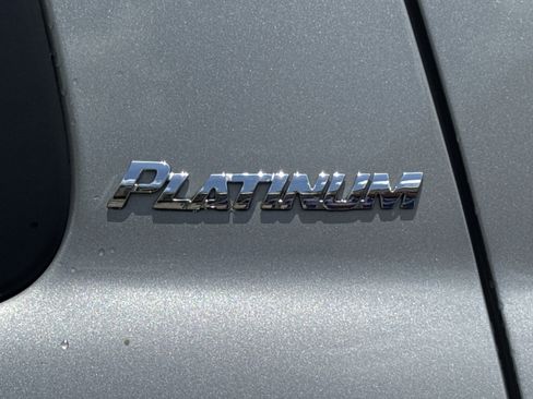 Used 2018 Toyota Sequoia Platinum AWD/4WD image 10