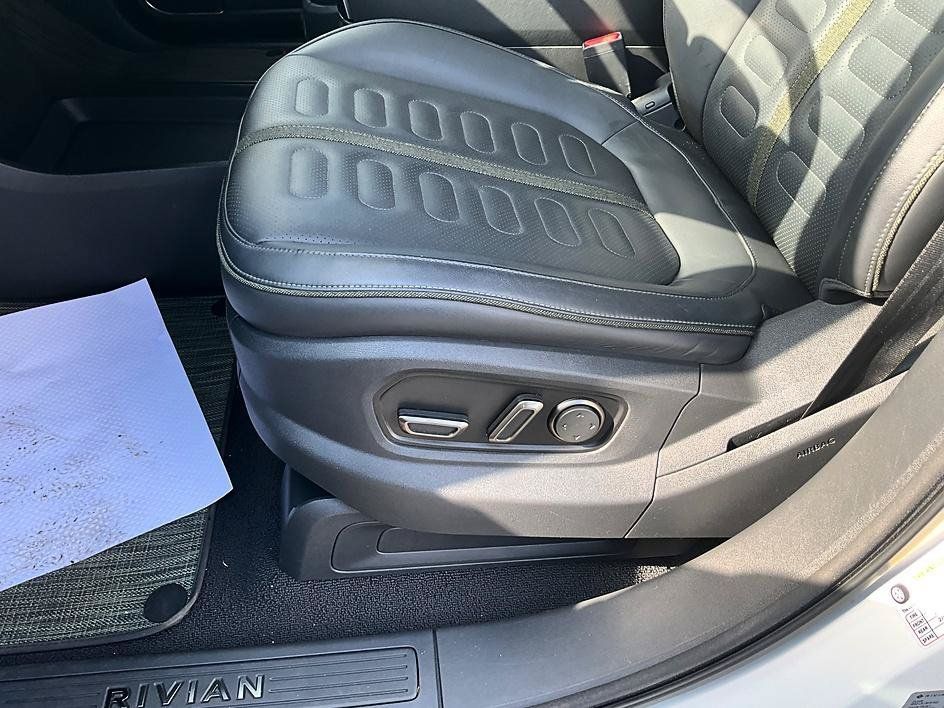 Used 2023 Rivian R1S Adventure Quad AWD/4WD image 19
